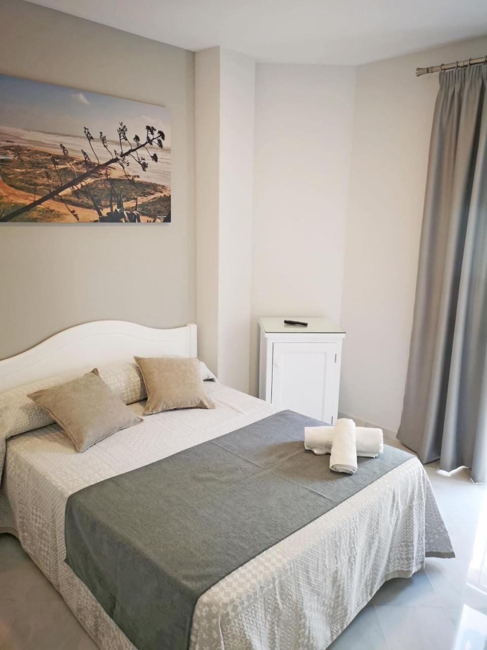 Hostal Bodega Conil De La Frontera Esterno foto