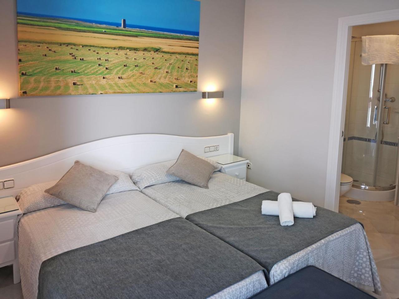 Hostal Bodega Conil De La Frontera Esterno foto